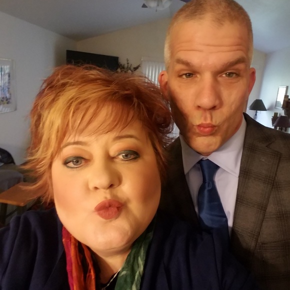 Meet your Posher, Sara - Picture 2 of 7